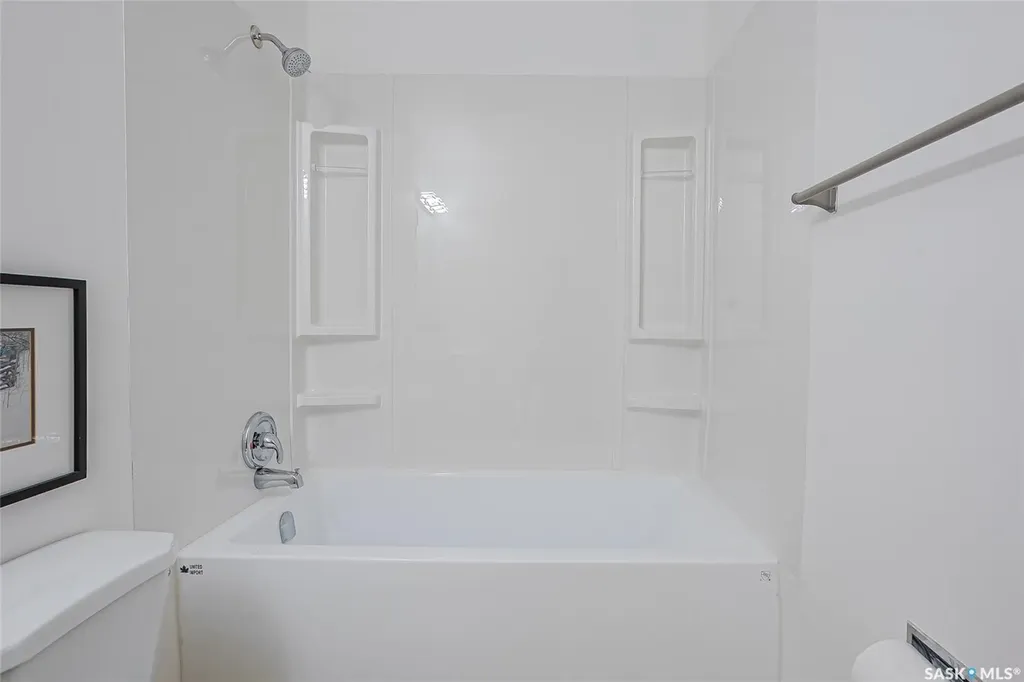 425 115th Street E Saskatoon SK S7N 2E5
