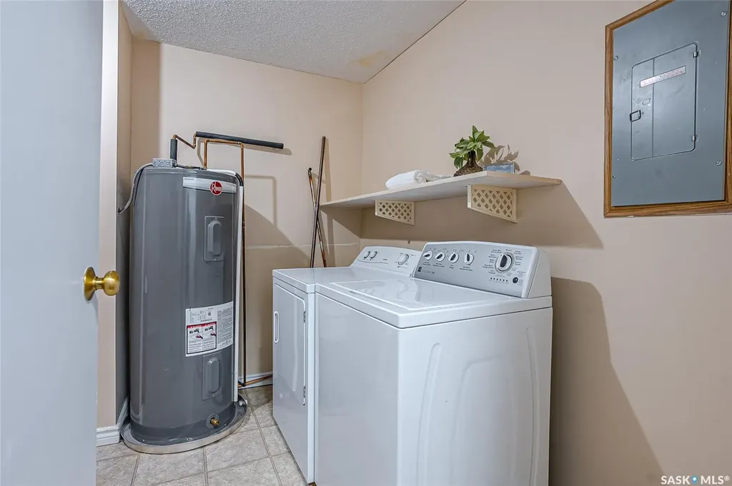 425 115th Street E Saskatoon SK S7N 2E5