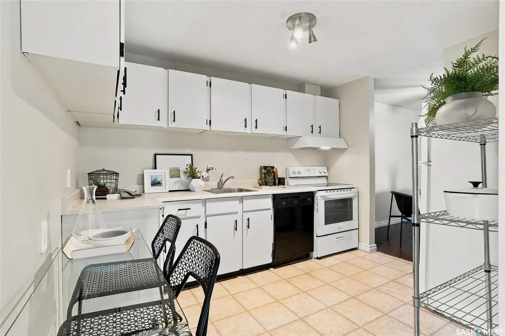 425 115th Street E Saskatoon SK S7N 2E5