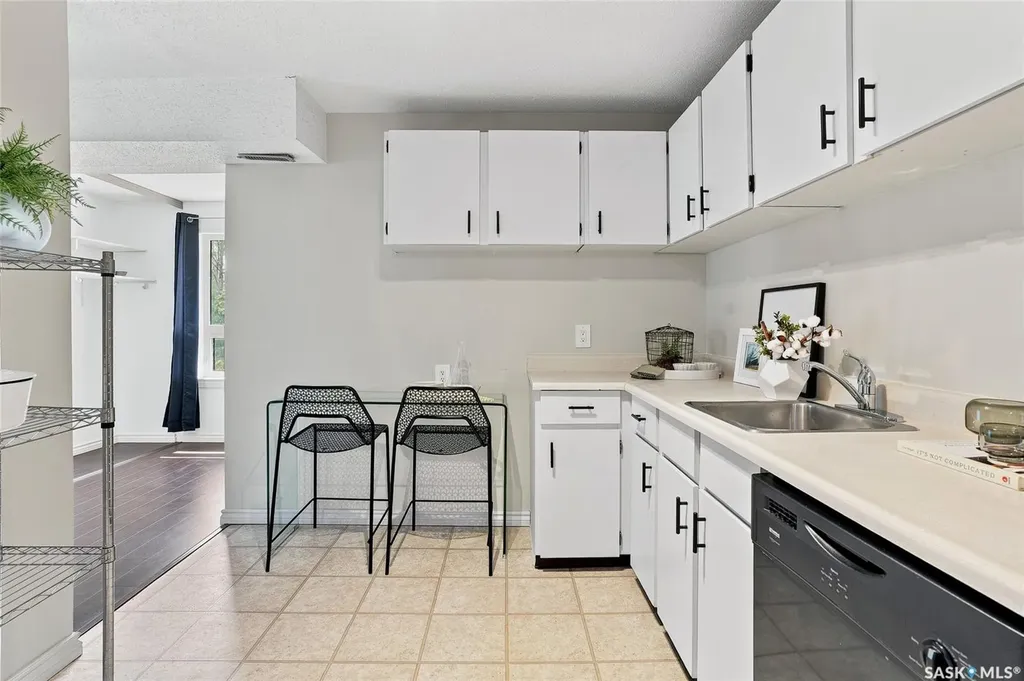 425 115th Street E Saskatoon SK S7N 2E5