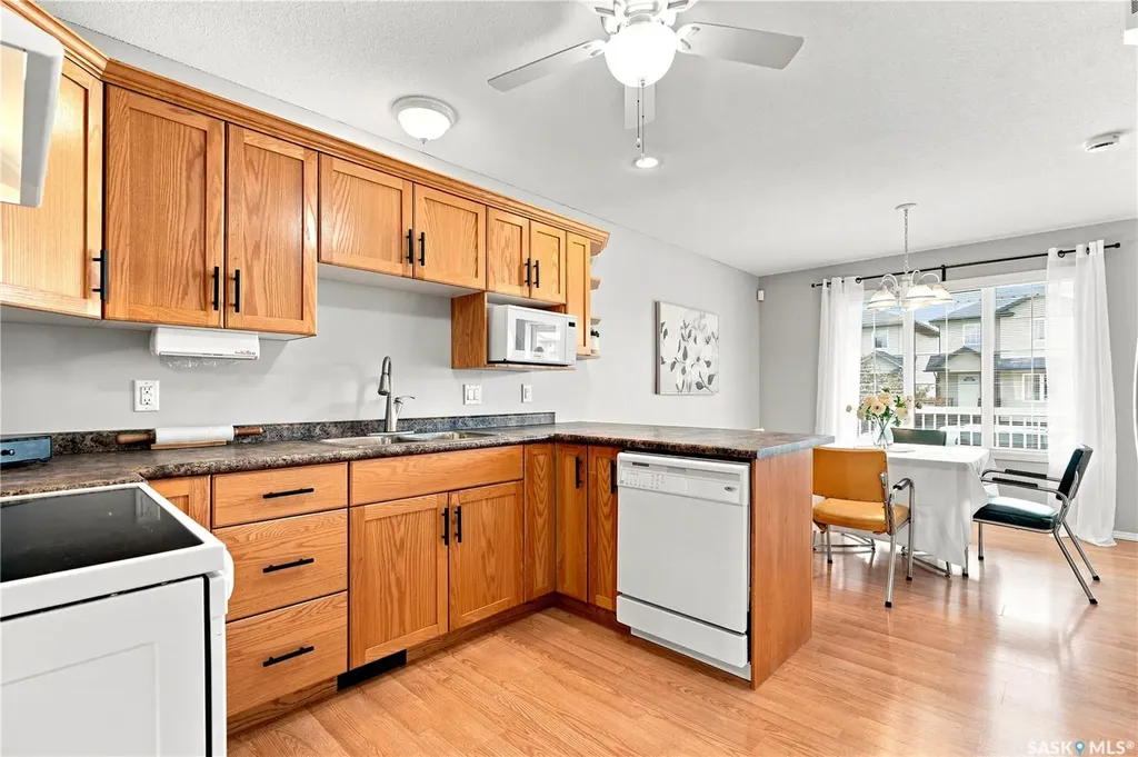 426 Rutherford Crescent Saskatoon SK S7N 4X7
