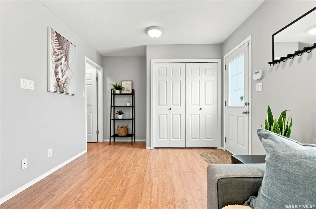 426 Rutherford Crescent Saskatoon SK S7N 4X7