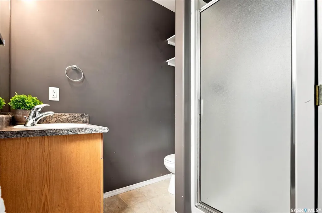 426 Rutherford Crescent Saskatoon SK S7N 4X7