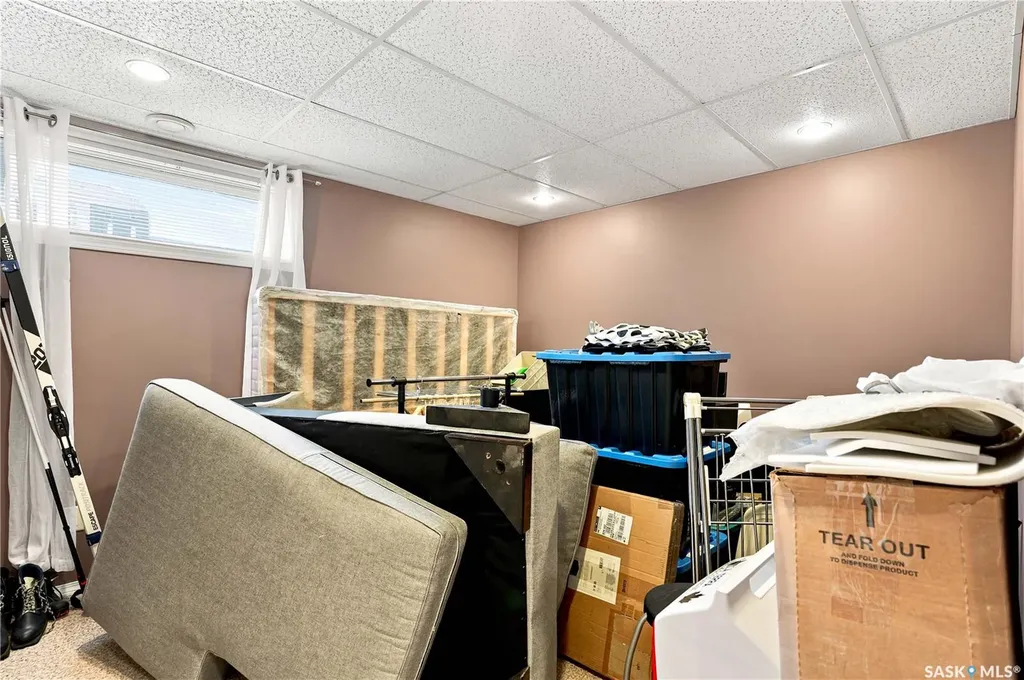 426 Rutherford Crescent Saskatoon SK S7N 4X7