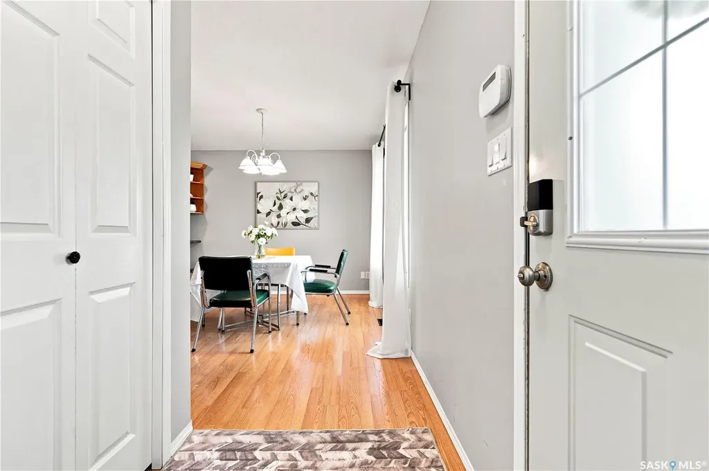 426 Rutherford Crescent Saskatoon SK S7N 4X7