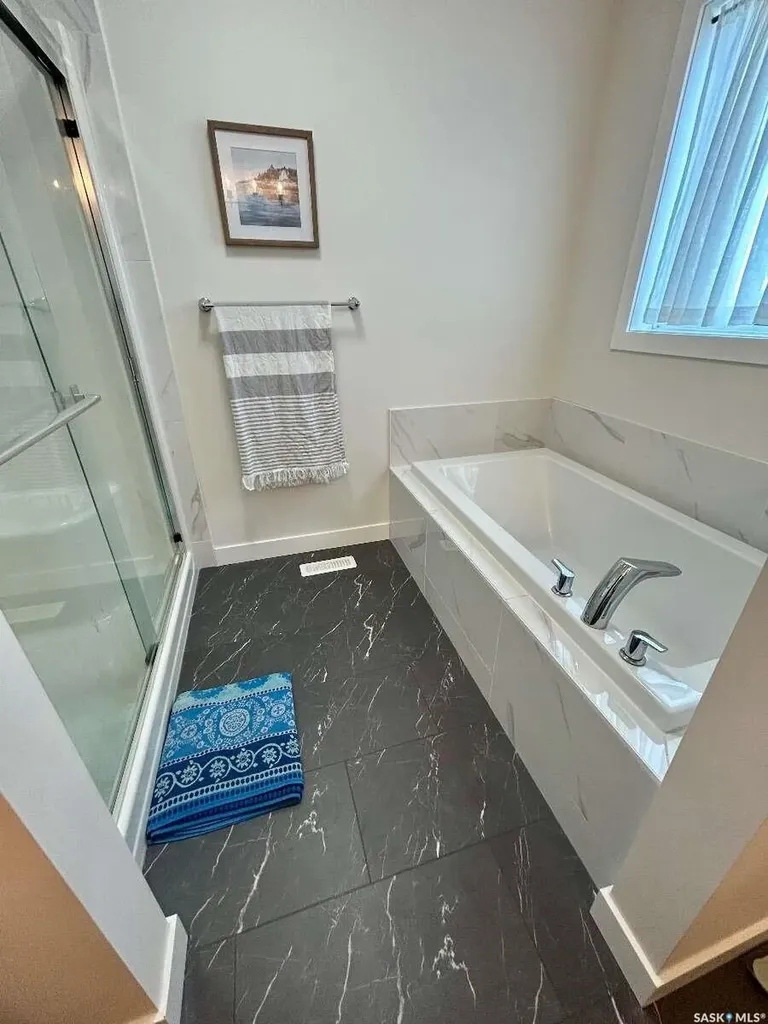 3743 Gee Crescent Regina SK S4V 3P1