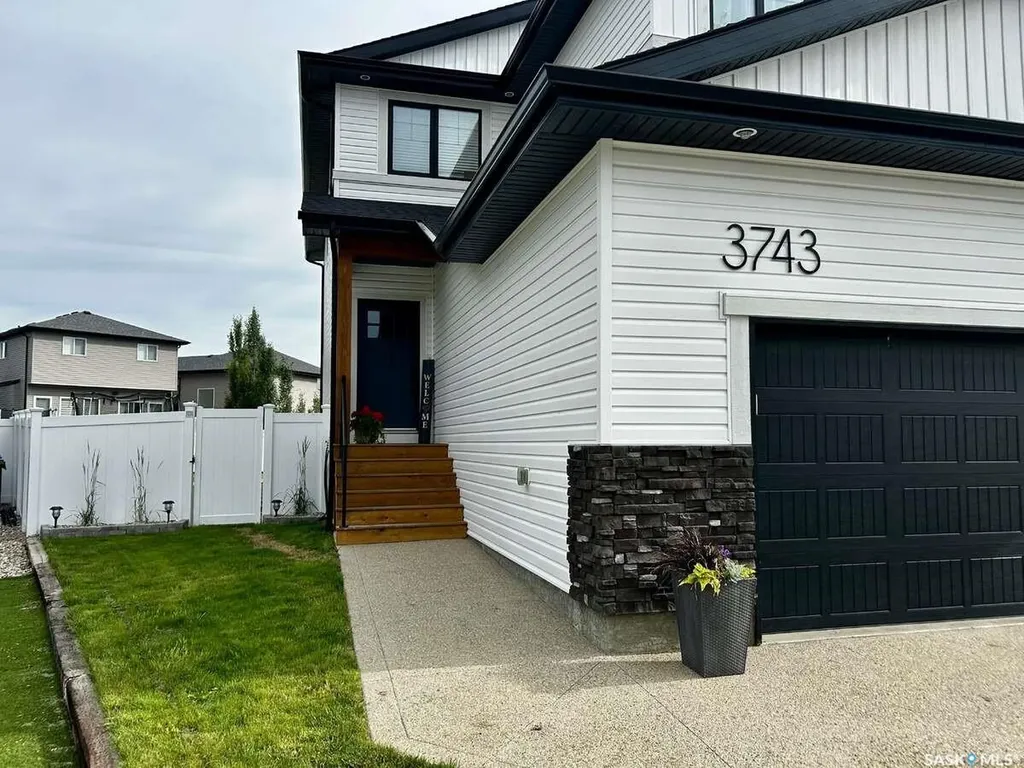 3743 Gee Crescent Regina SK S4V 3P1