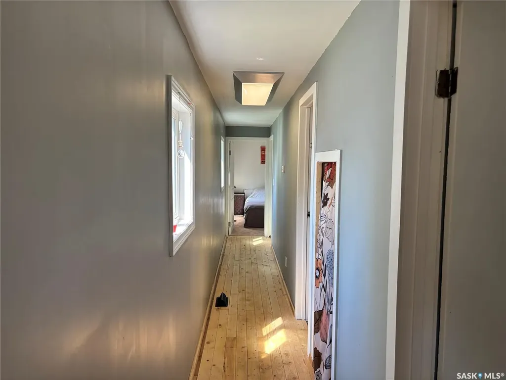 1455 9th Avenue NE Moose Jaw SK S6J 1C6