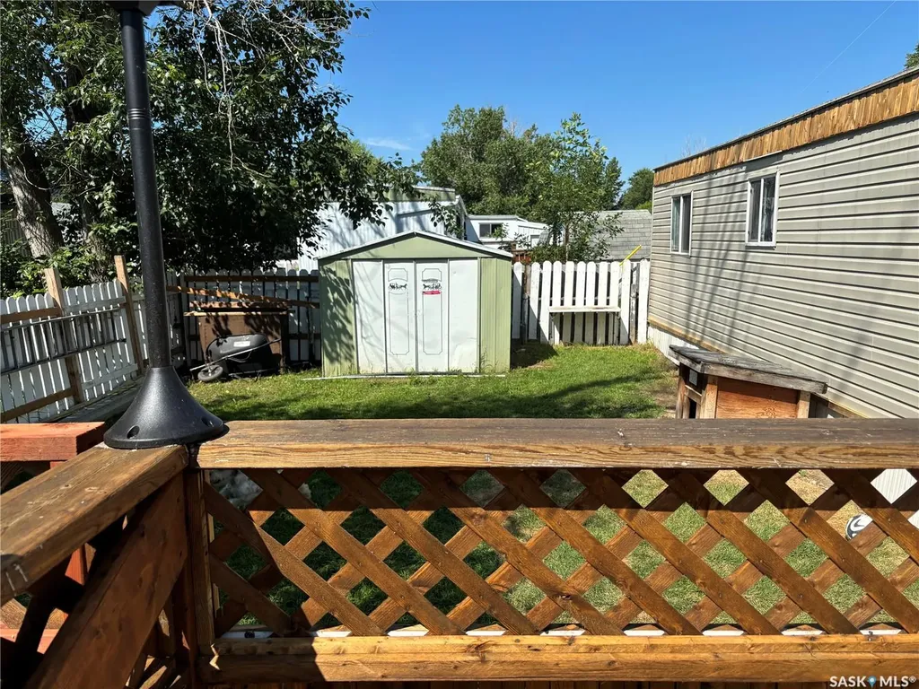 1455 9th Avenue NE Moose Jaw SK S6J 1C6