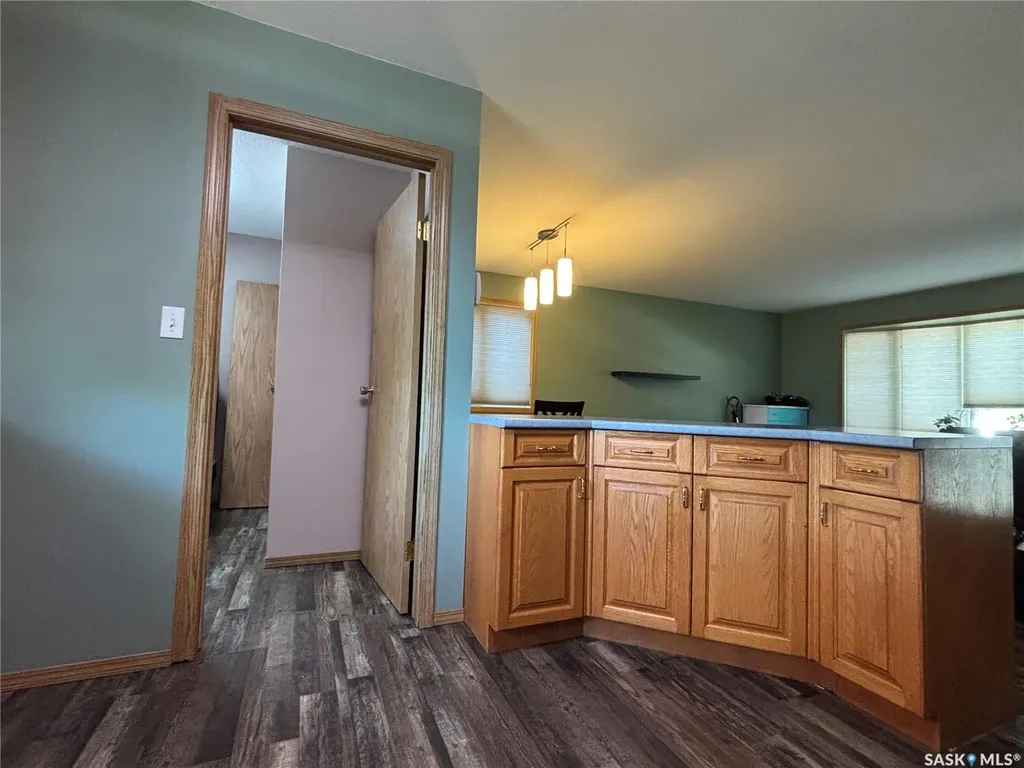 208 Herbert Street Maple Creek SK S0N 1N0