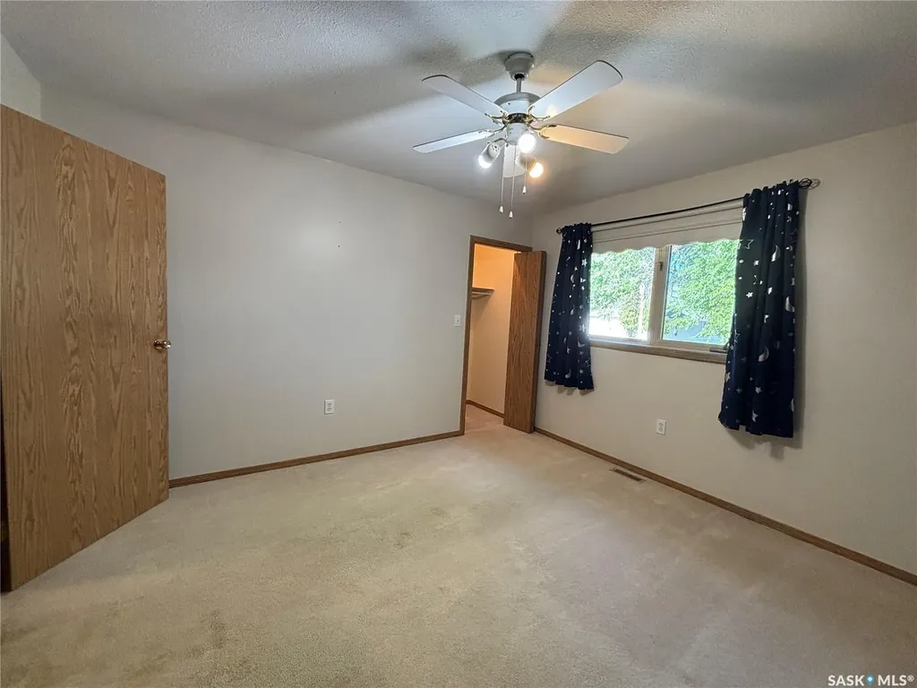 208 Herbert Street Maple Creek SK S0N 1N0