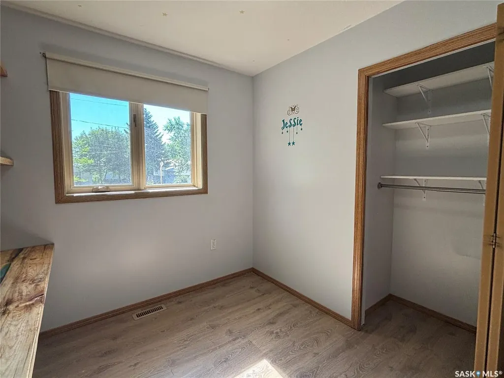 208 Herbert Street Maple Creek SK S0N 1N0