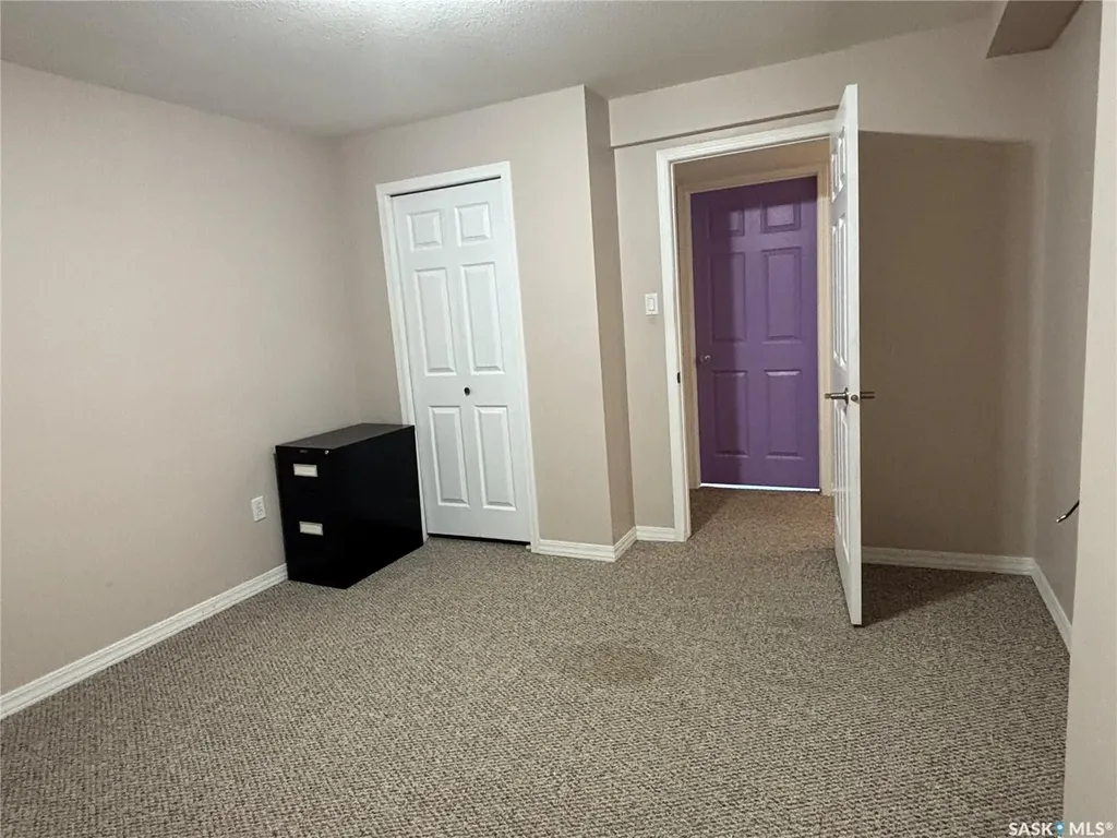 208 Herbert Street Maple Creek SK S0N 1N0