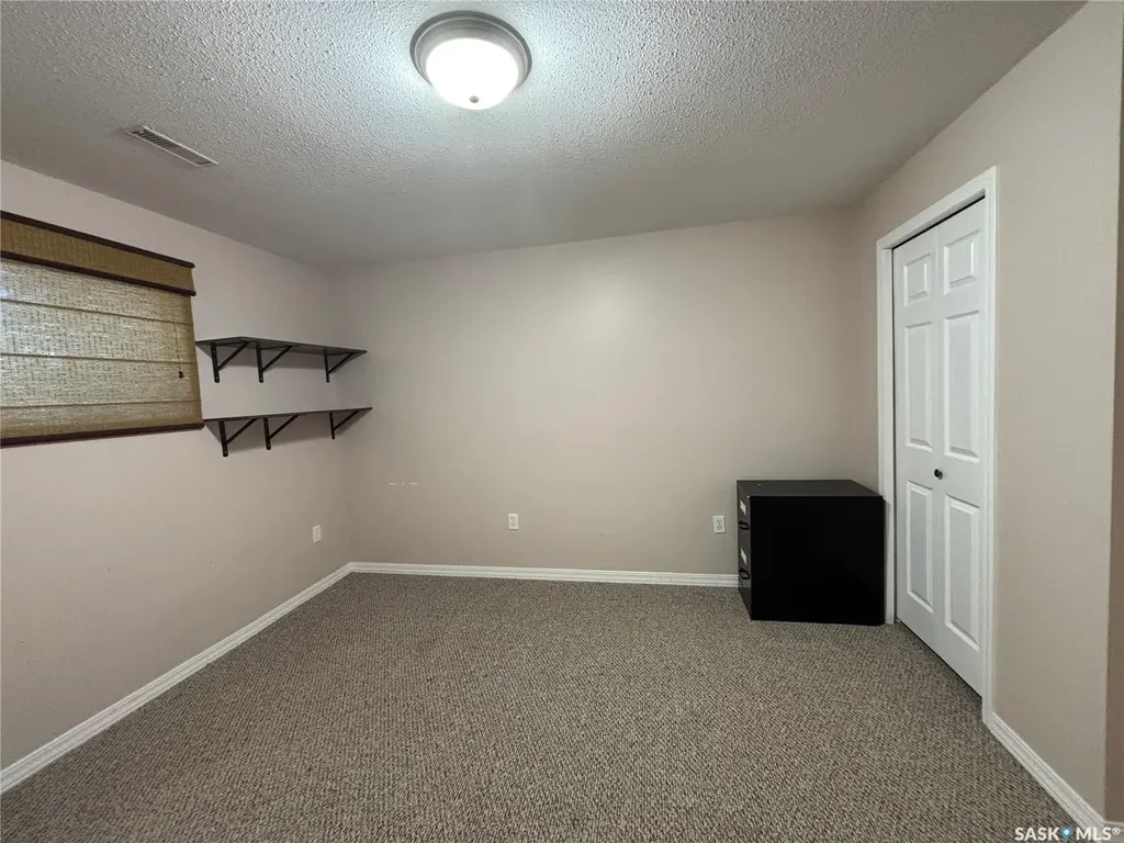 208 Herbert Street Maple Creek SK S0N 1N0