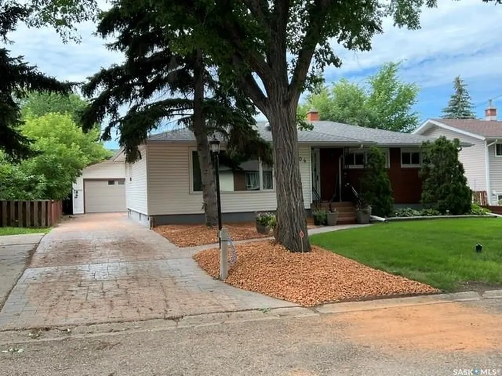 104 Marsh Crescent Regina SK S4S 6B4