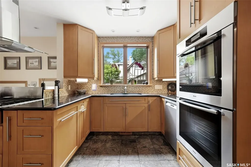 2950 Albert Street Regina SK S4S 3N6
