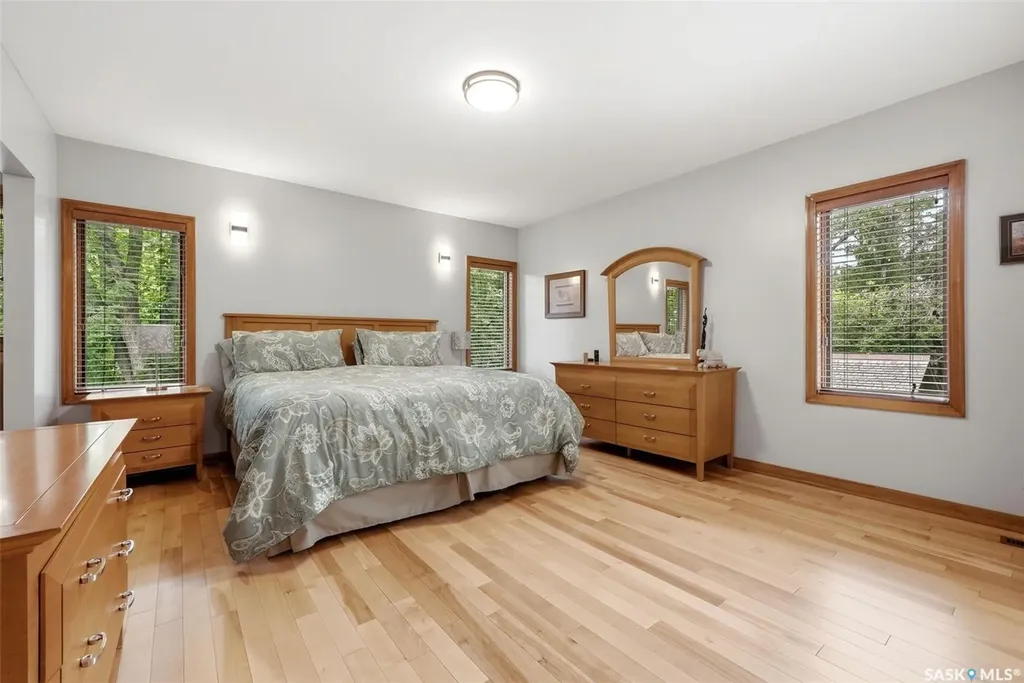 2950 Albert Street Regina SK S4S 3N6