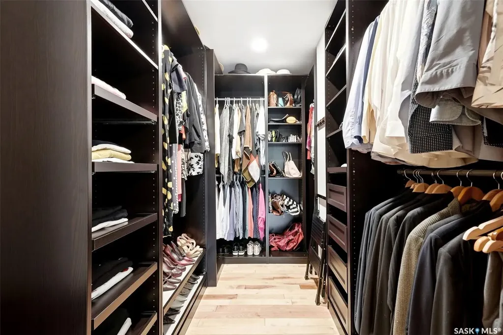 2950 Albert Street Regina SK S4S 3N6