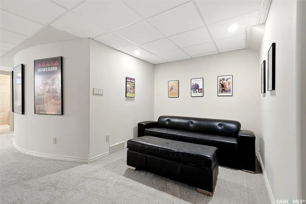 2950 Albert Street Regina SK S4S 3N6