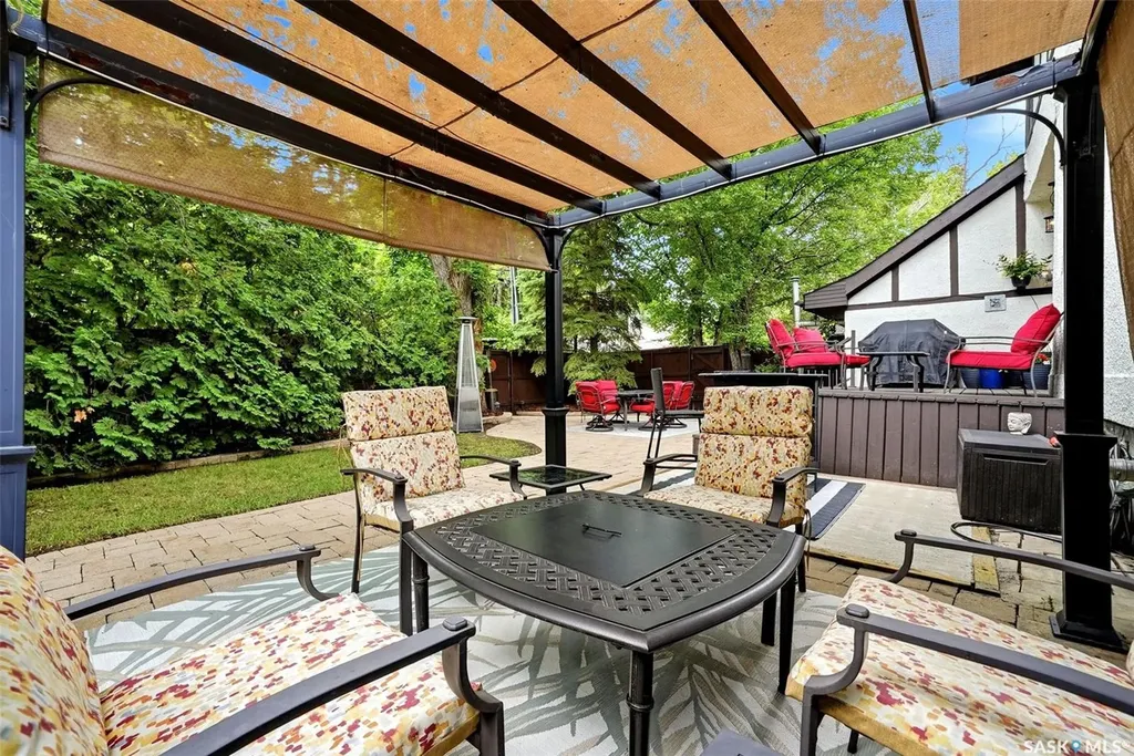 2950 Albert Street Regina SK S4S 3N6