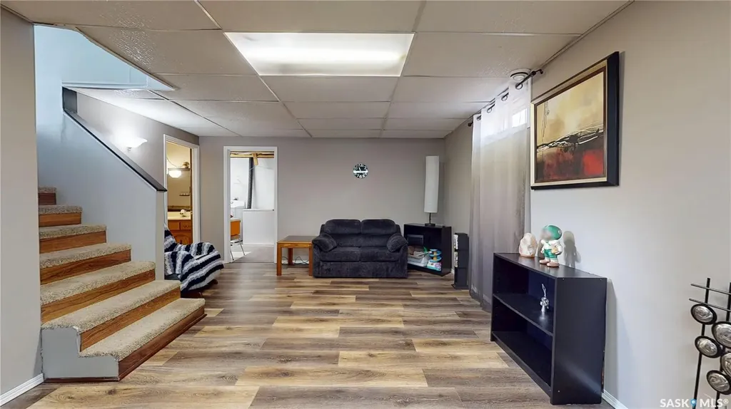 1358 Lakewood Crescent N Regina SK S4X 3H3