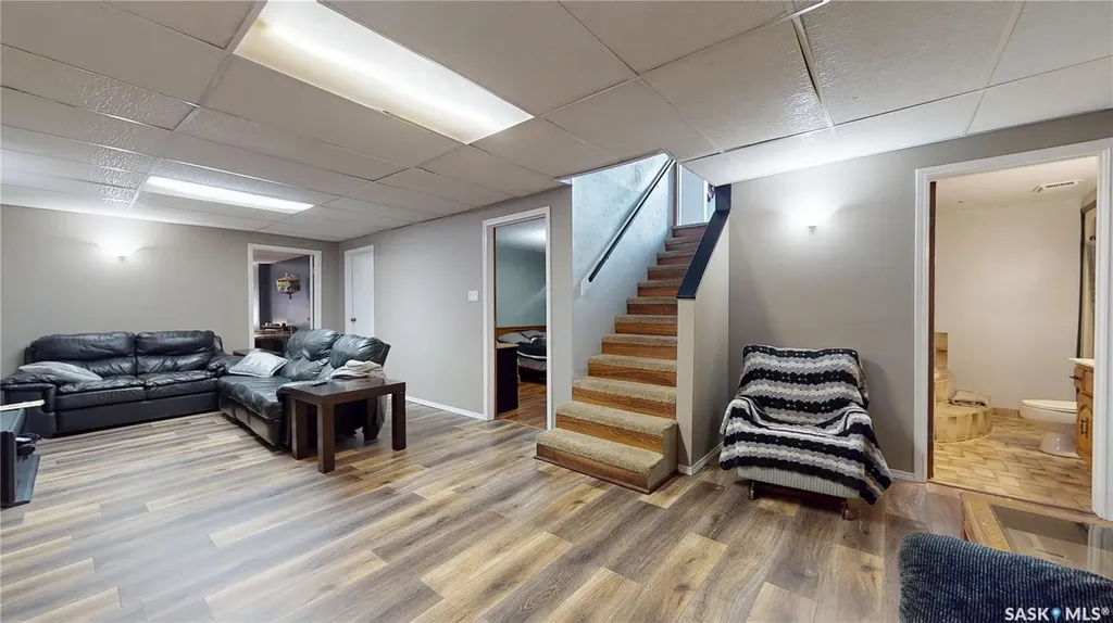 1358 Lakewood Crescent N Regina SK S4X 3H3