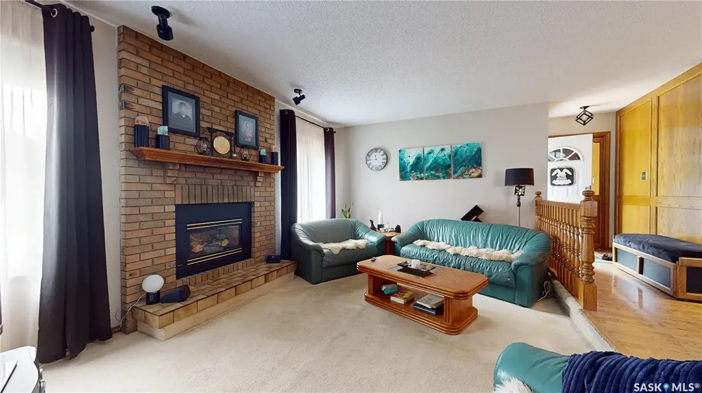 1358 Lakewood Crescent N Regina SK S4X 3H3