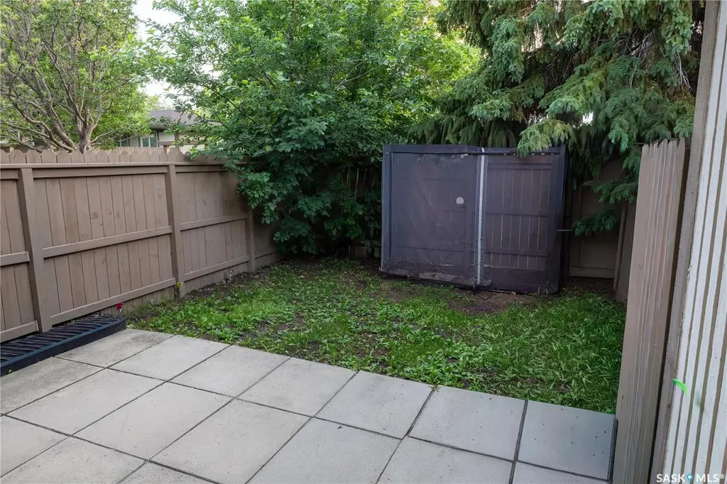 1128 Mckercher Drive Saskatoon SK S7H 4Y7