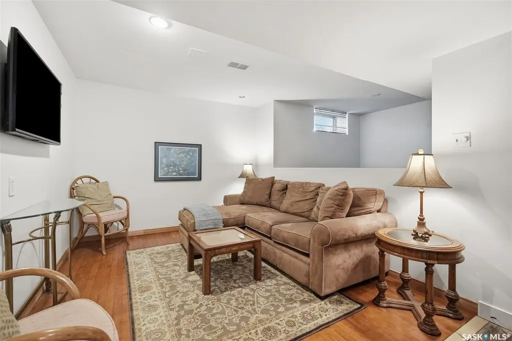 720 Temperance Street Saskatoon SK S7N 0M7