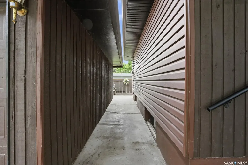 1601 Morgan Avenue Saskatoon SK S7H 2R2