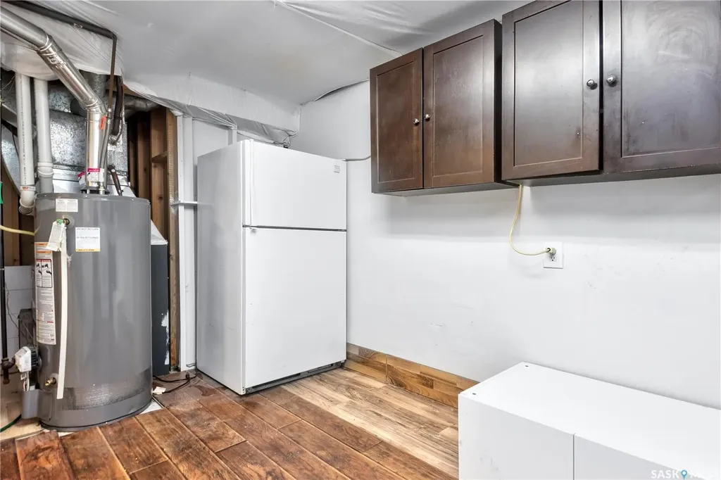 1614 Mckercher Drive Saskatoon SK S7H 5E1
