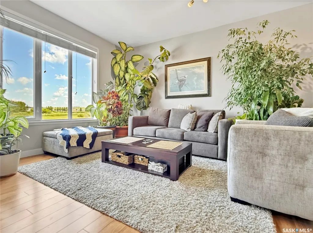 701 Mcintosh Street E Swift Current SK S9H 1H7