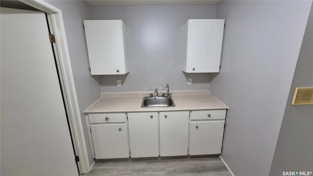 6585 Rochdale Boulevard Regina SK S4X 2Z1
