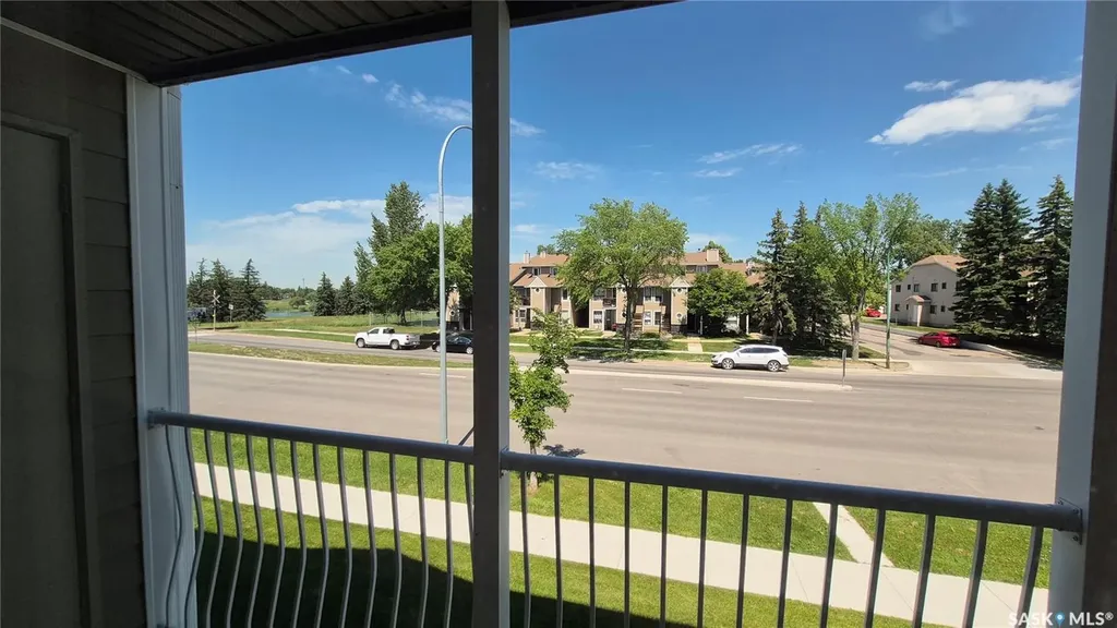 6585 Rochdale Boulevard Regina SK S4X 2Z1