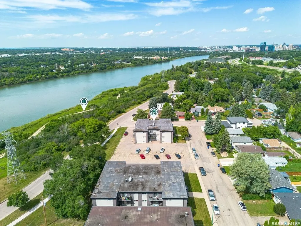 2106 Ste Cecilia Avenue Saskatoon SK S7M 0P2