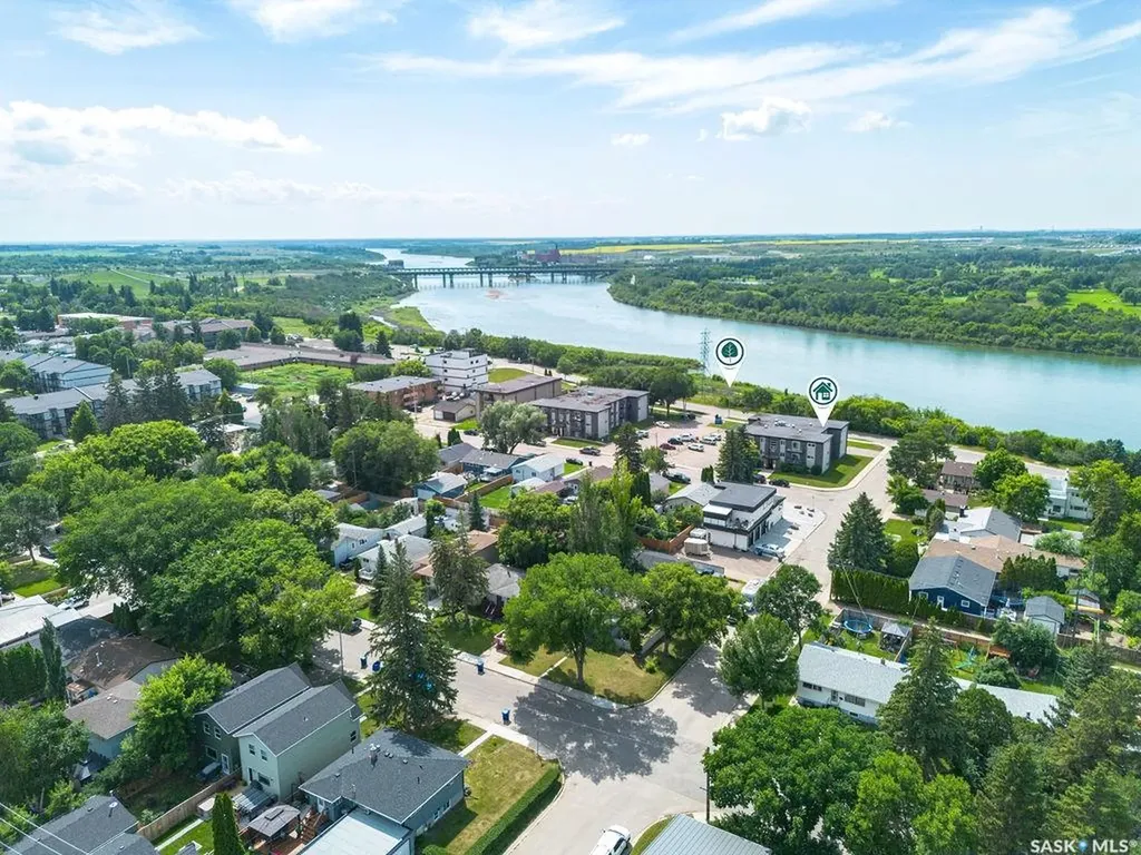 2106 Ste Cecilia Avenue Saskatoon SK S7M 0P2