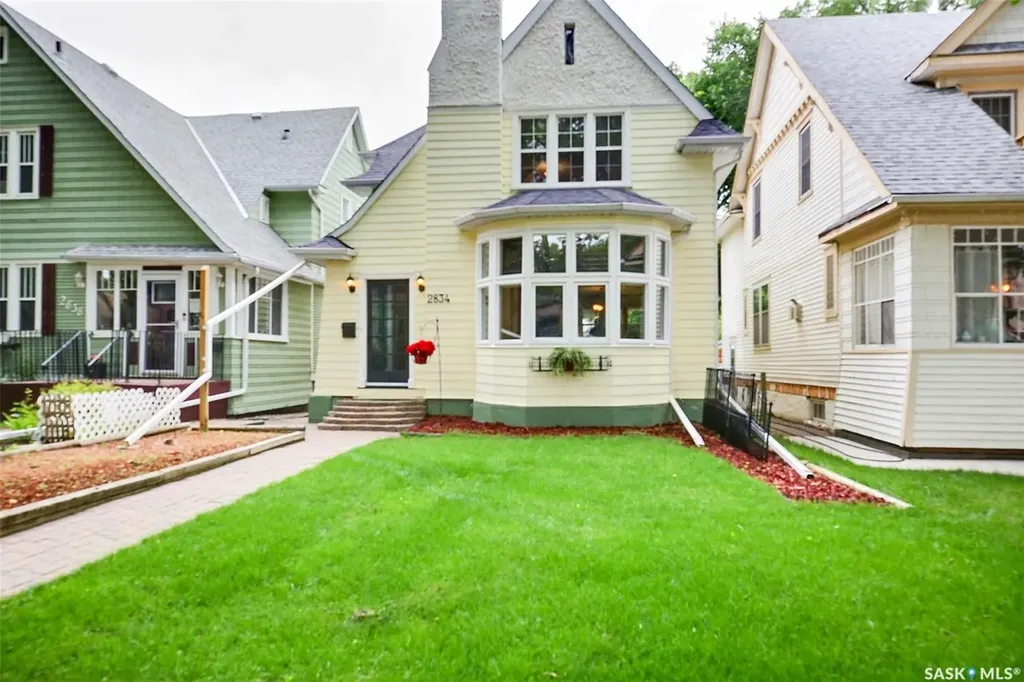 2834 Rae Street Regina SK S4S 1R3