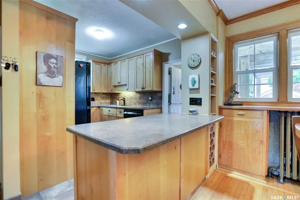 2834 Rae Street Regina SK S4S 1R3