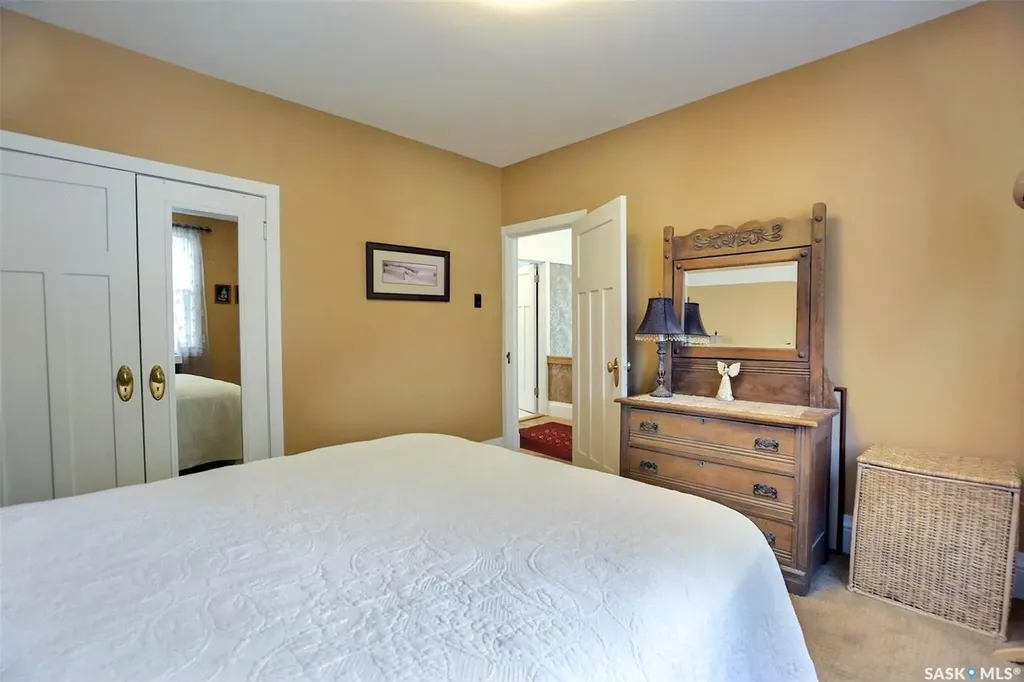 2834 Rae Street Regina SK S4S 1R3