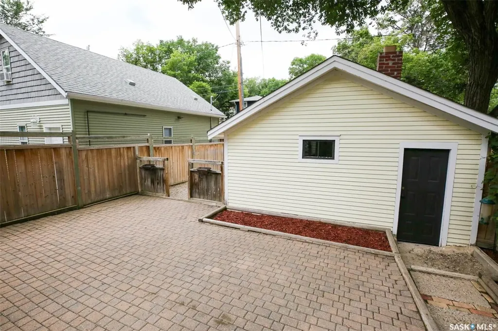 2834 Rae Street Regina SK S4S 1R3