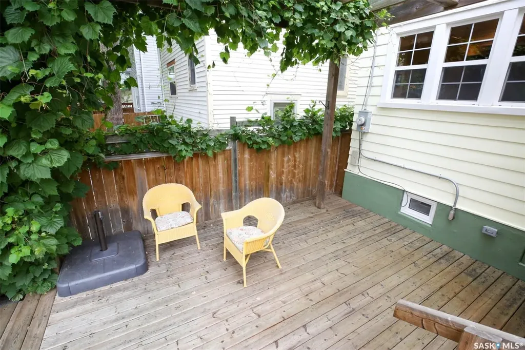2834 Rae Street Regina SK S4S 1R3