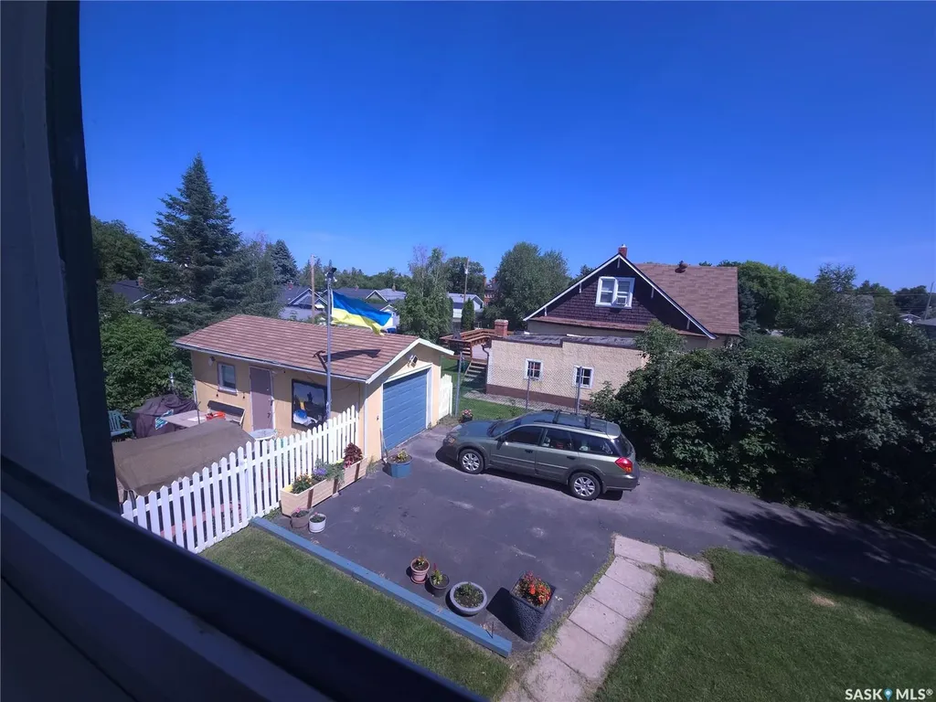 36 21st Street E Prince Albert SK S6V 1L8