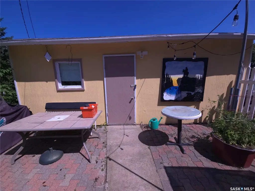 36 21st Street E Prince Albert SK S6V 1L8