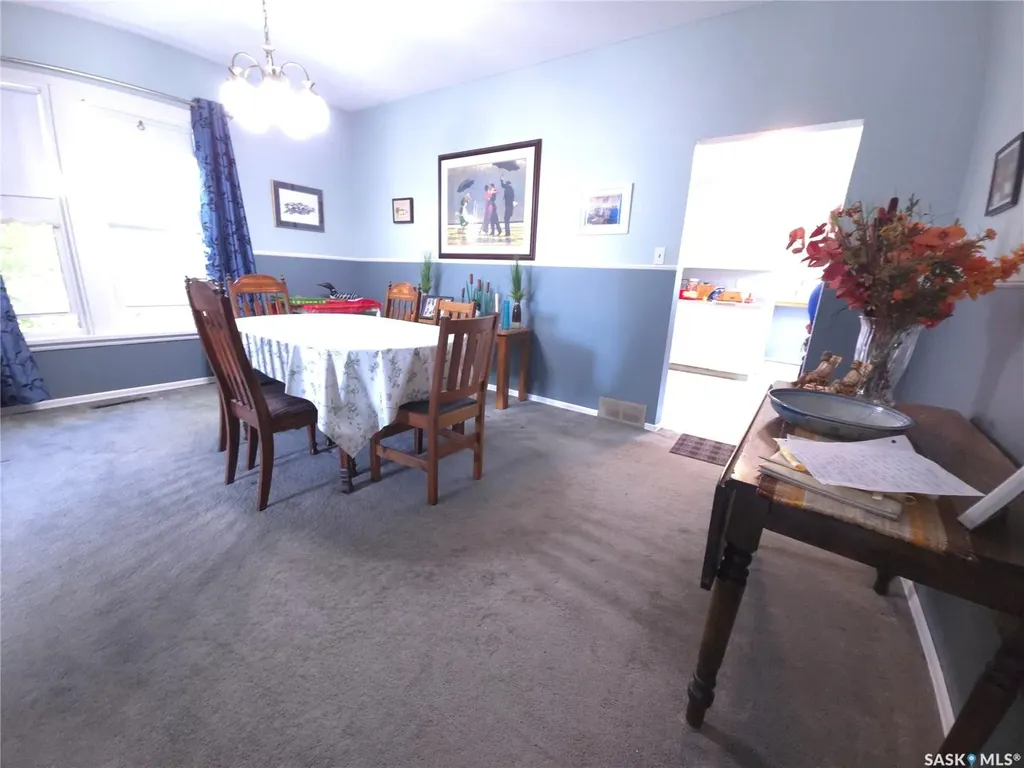 36 21st Street E Prince Albert SK S6V 1L8