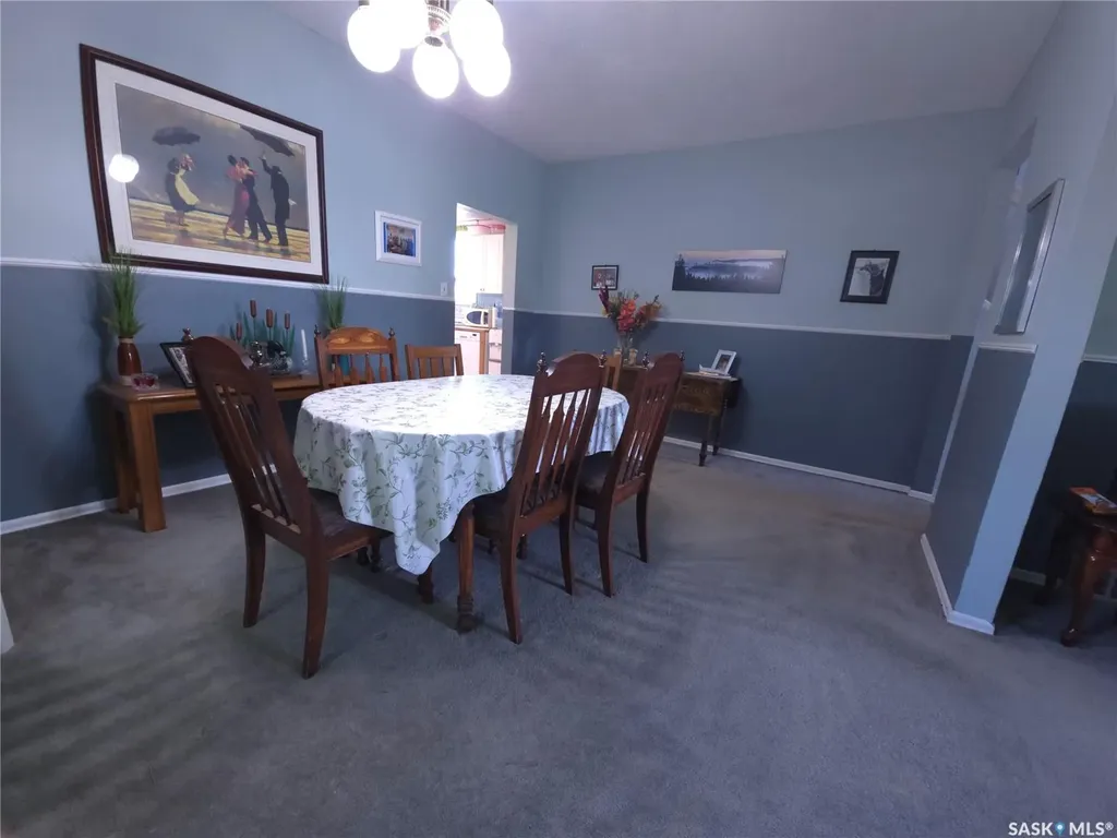 36 21st Street E Prince Albert SK S6V 1L8