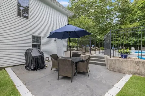 15 Sophia Circle North Kingstown RI 02852
