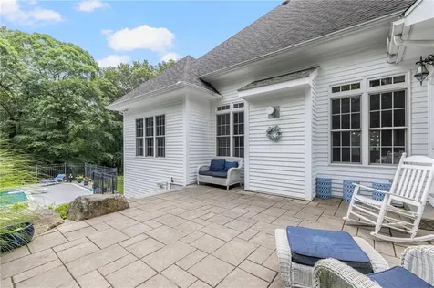 15 Sophia Circle North Kingstown RI 02852