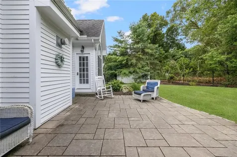 15 Sophia Circle North Kingstown RI 02852