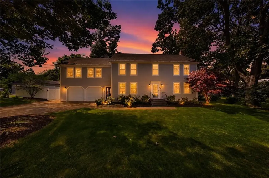 78 Riverside Drive South Kingstown RI 02879