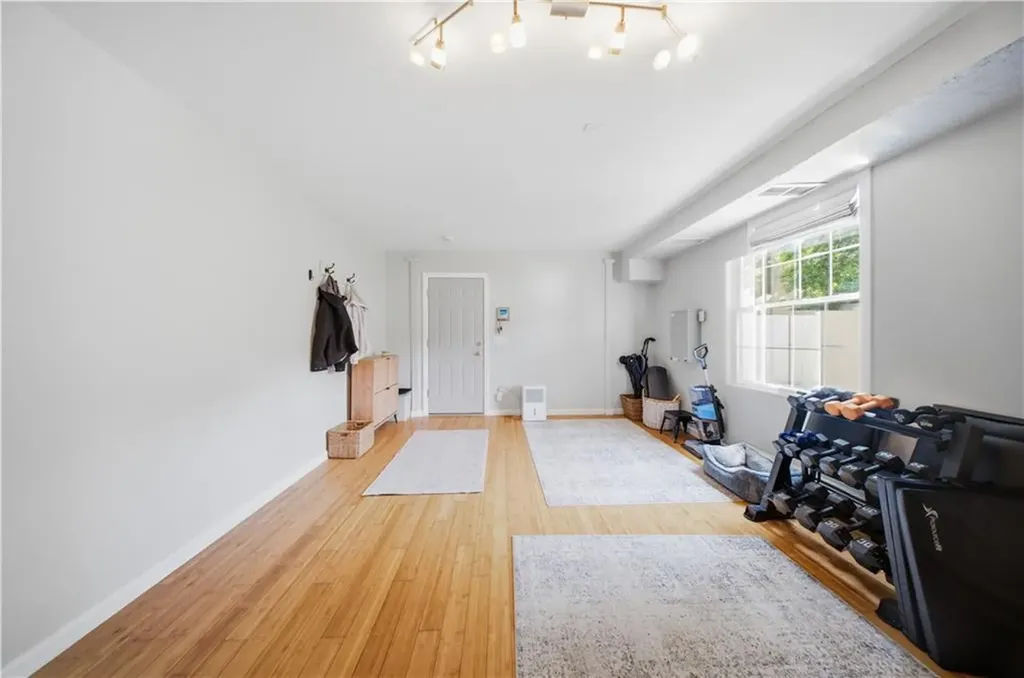 78 Riverside Drive South Kingstown RI 02879